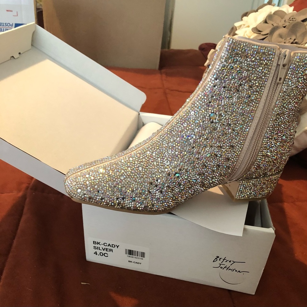 Besty Johnson Cady girls boots